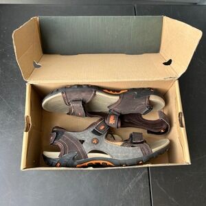 Kamik Seahorse Mens Hiking Sandals Dark Brown Water Shoes N HK0089 Size 12 NEW